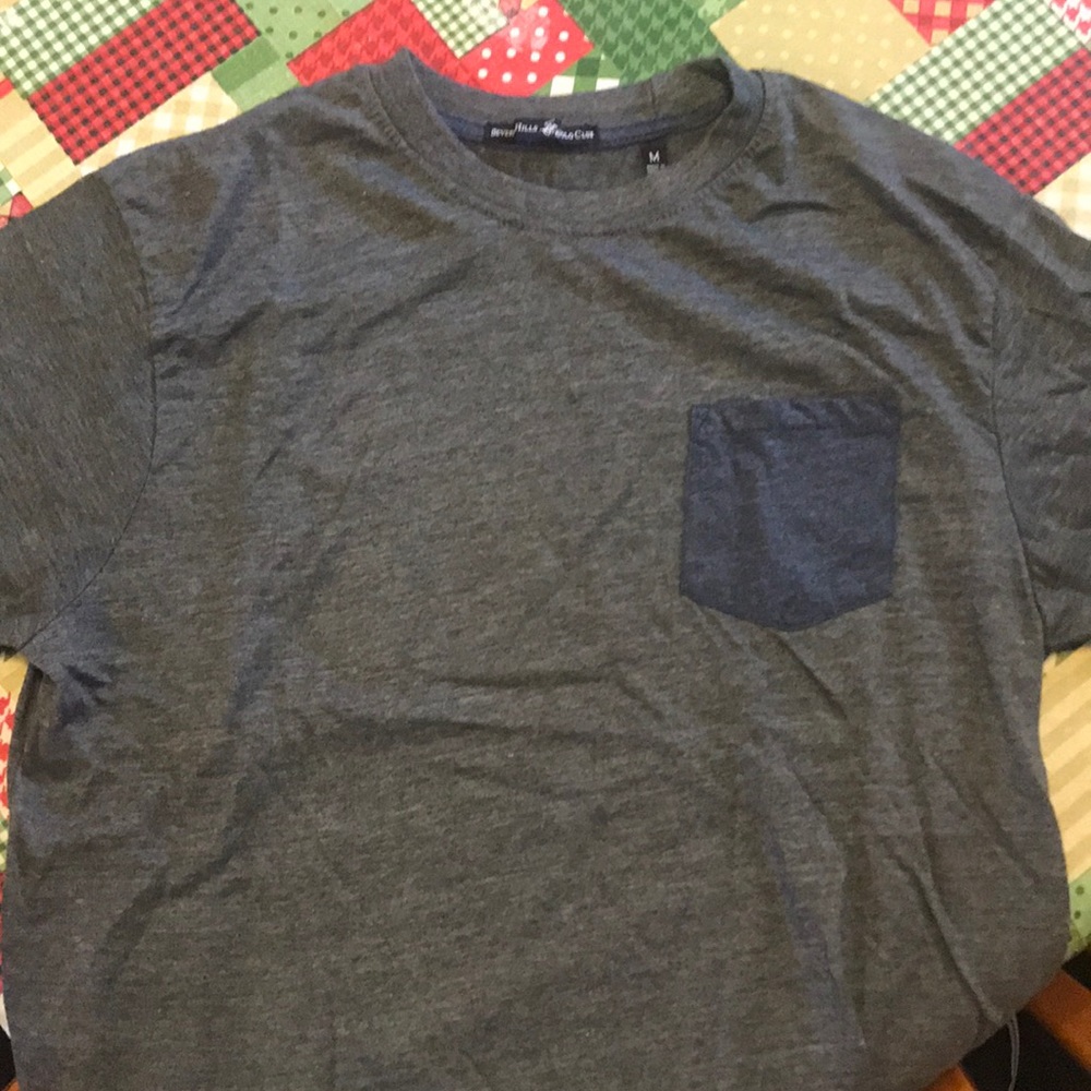 Men’s polo tee